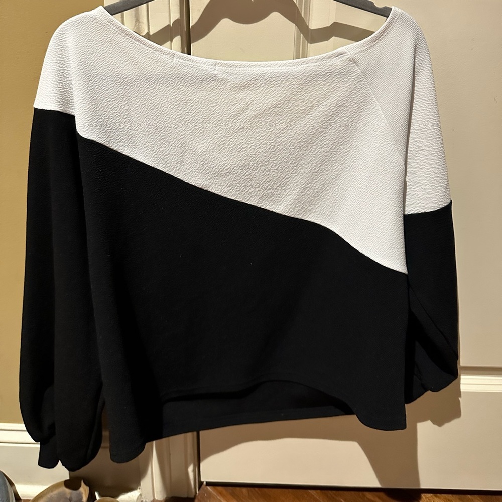 Shein black and white top. Size small